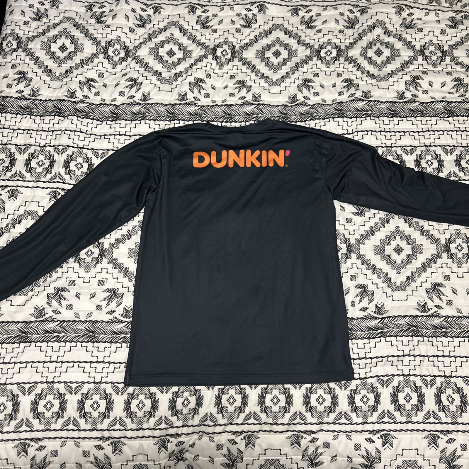 Preowned Dunkin’ Donuts Employee Long Sleeve Shirt Size Small