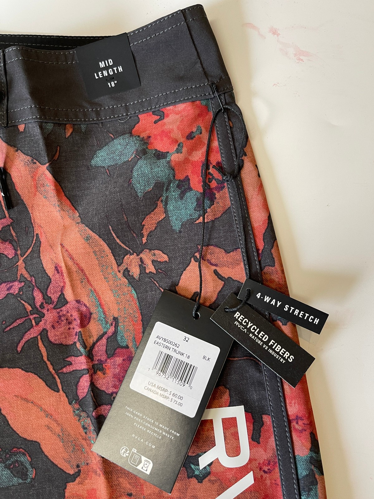 NEW w TAGS, $60 RVCA Swim Trunks-Boardshorts, 18″ Mens, Black/Floral