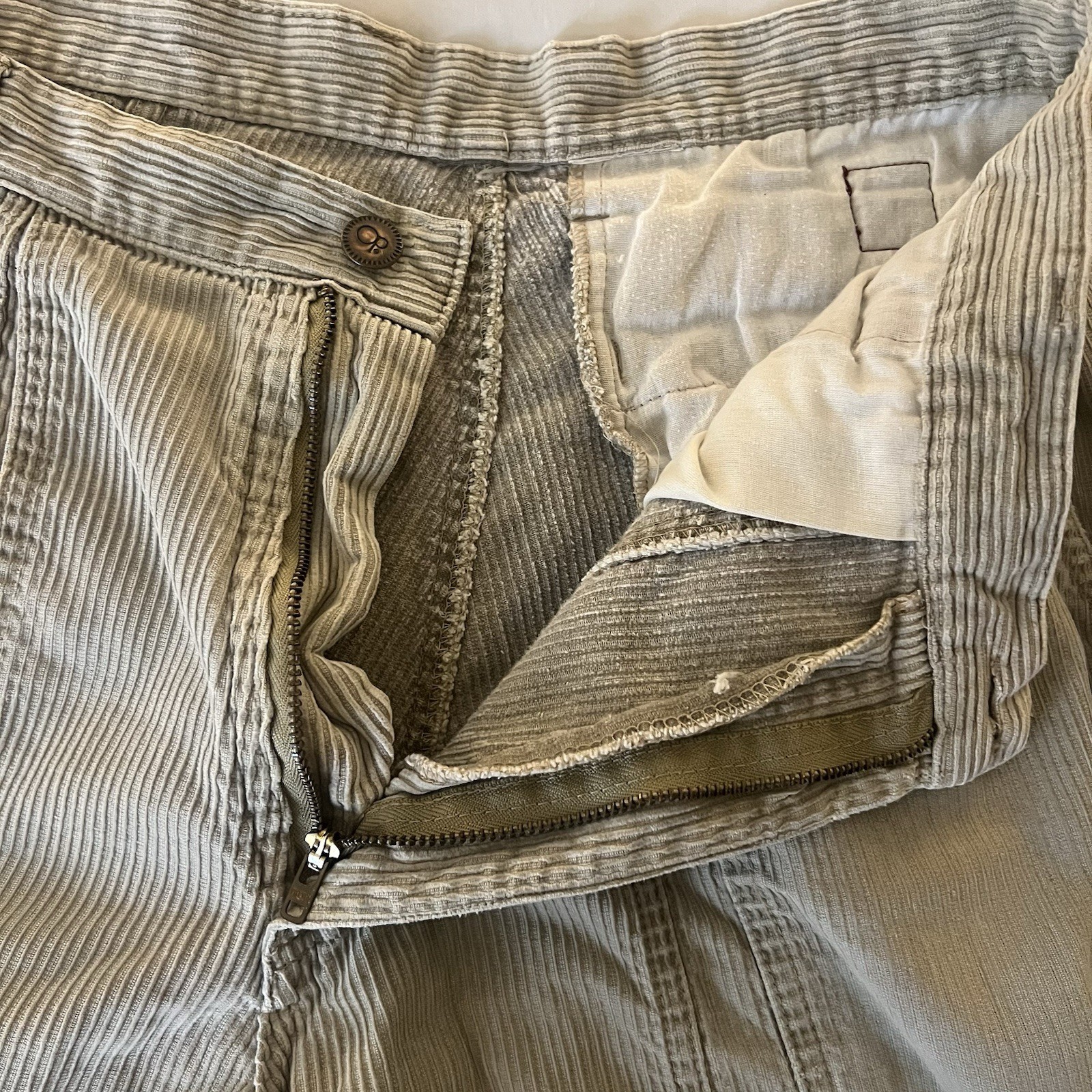 Ocean Pacific OP Men’s Vintage 70’s/80’s Corduroy Shorts Beige Tan Size 30 6.5”