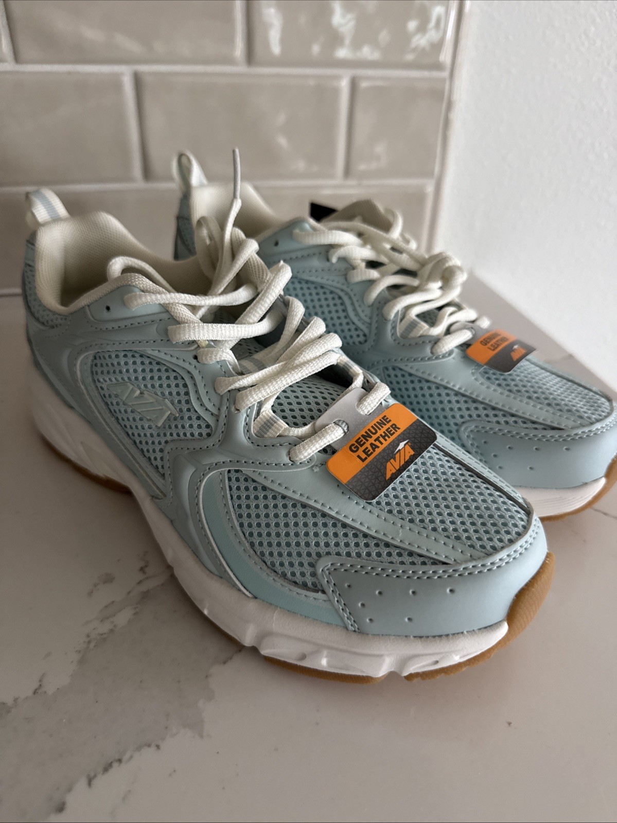 Women’s Avia 5000 Sneakers Shoes Size 8 Light Baby Blue Leather Mesh NWT