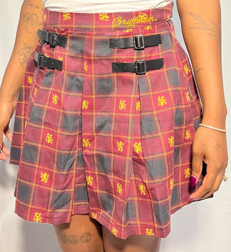 Harry Potter Gryffindor Plaid Pleated Buckle Skirt New with Original Tags