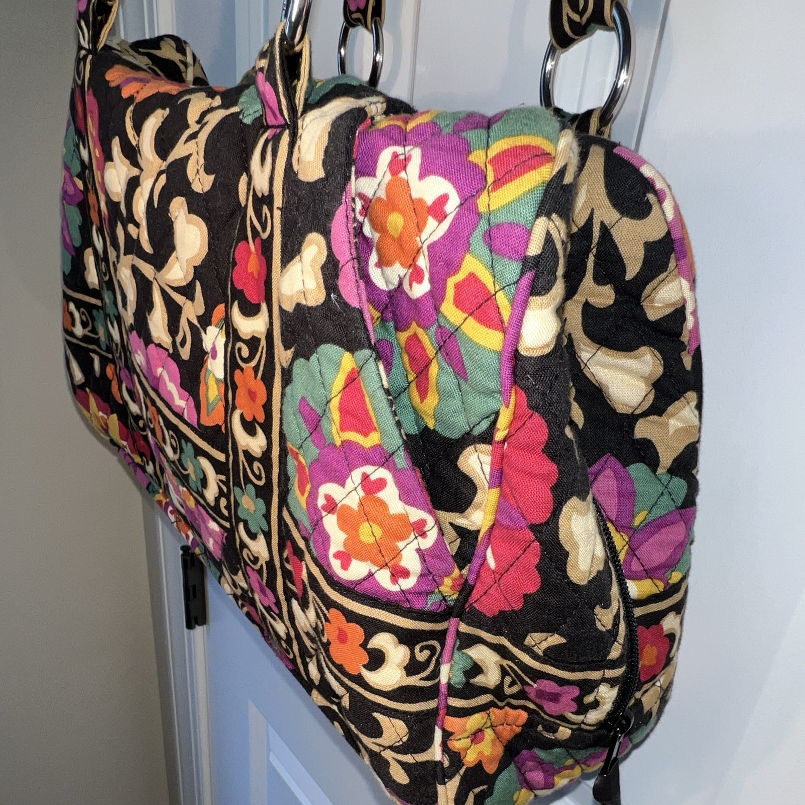 Vera Bradley Large Floral Shoulder Bag Black Multicolor Lined Inner Pockets Zip