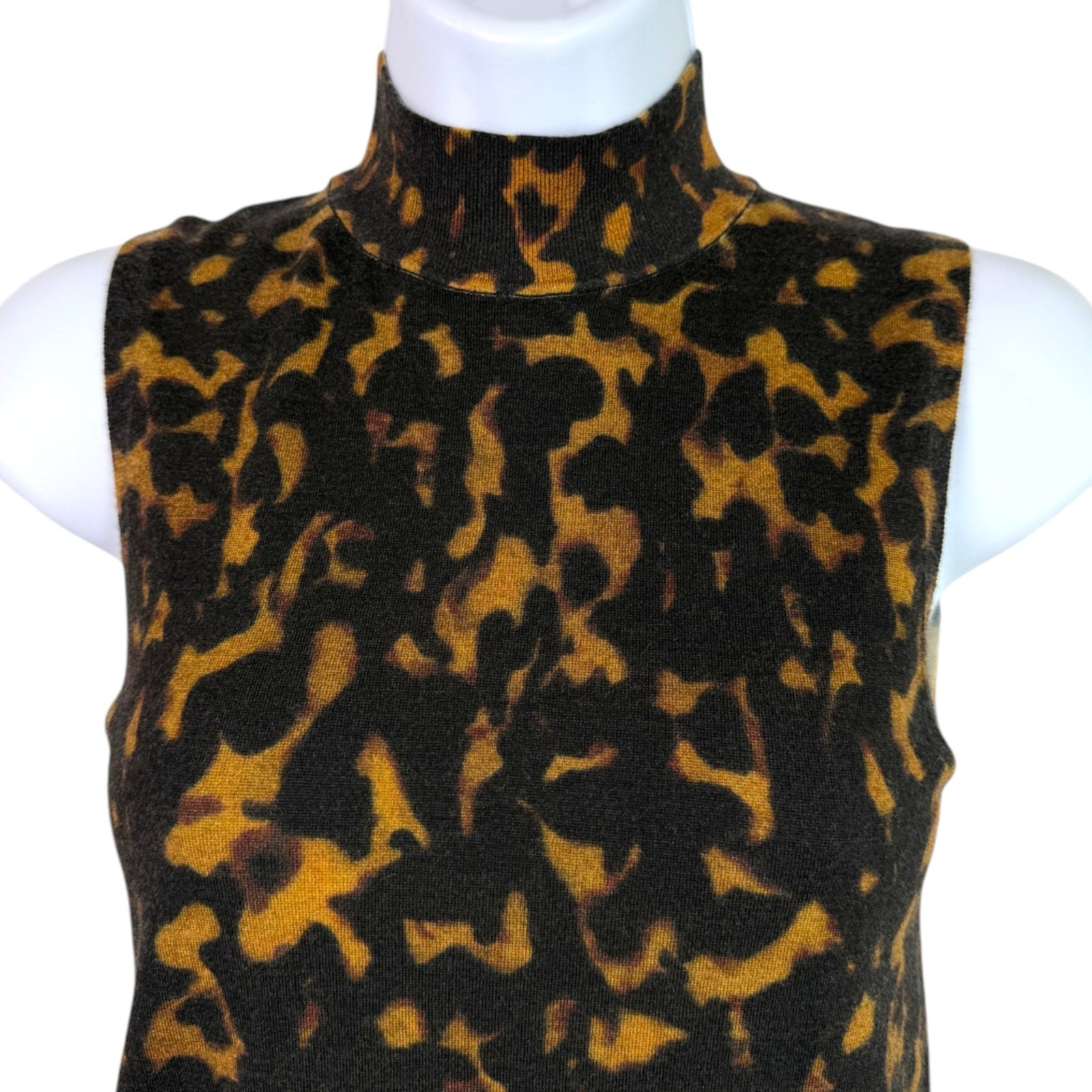 Theory Tortoise Shell Print Merino Wool Sleeveless Mock Neck Top Sz S Old Money