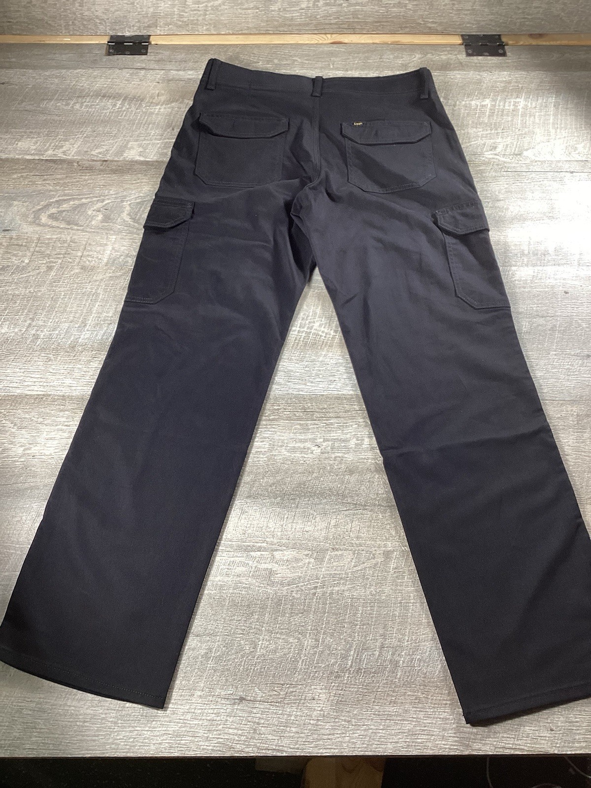 Lee Extreme Motion MVP Cargo Pants 32×32 Black Regular Straight Work Stretch NWT