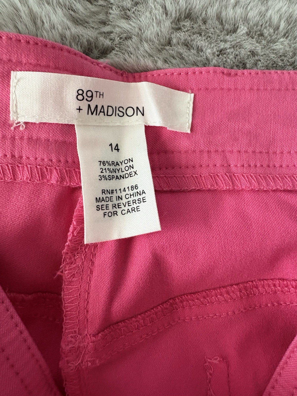 89th and Madison Pants Size 14 Ankle Length Pink stretch new silver accents