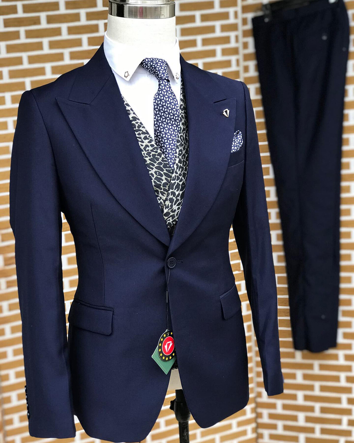 Business Men Suits Jacket Pants Slim Fit Notch Lapel Single Breasted Formal Prom