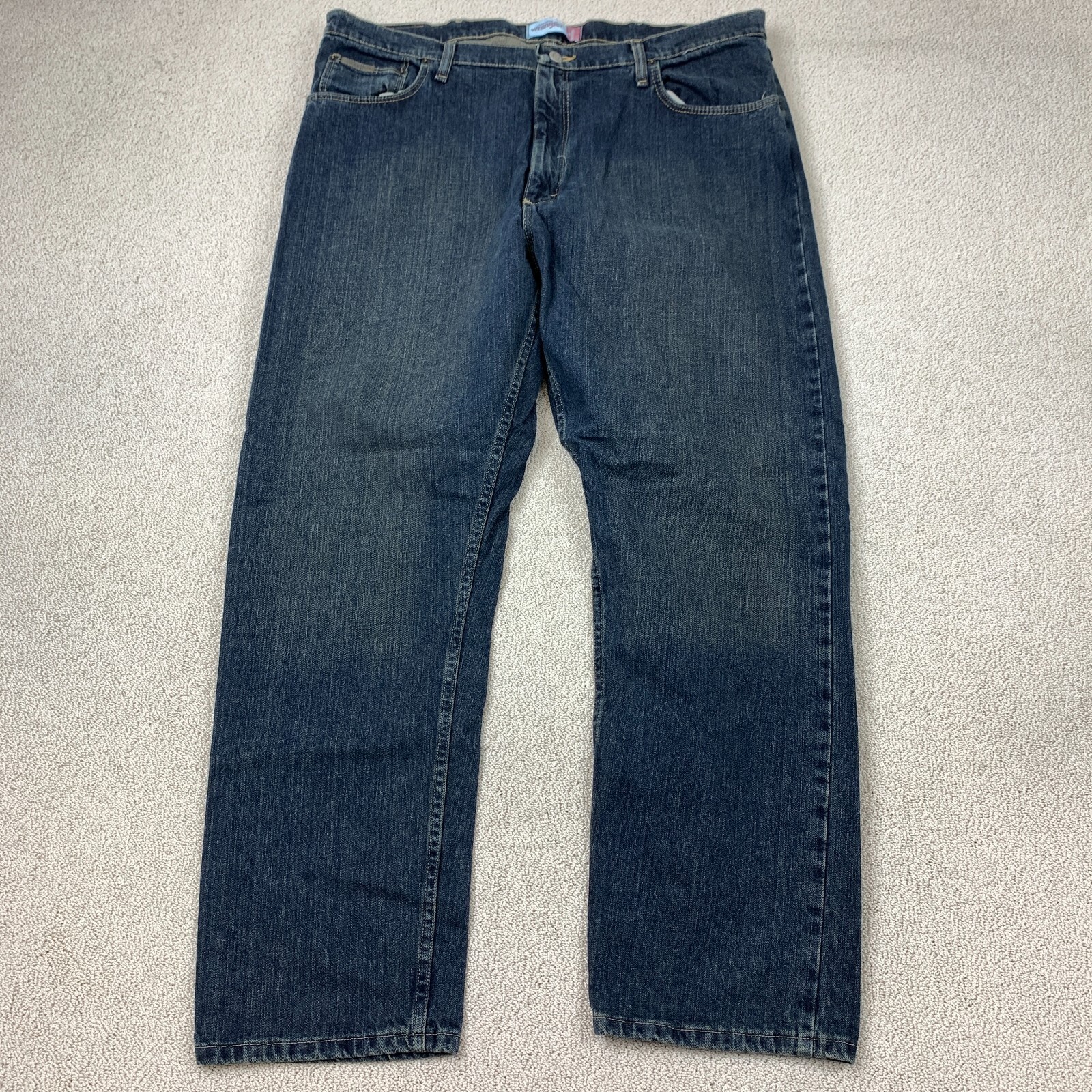Genuine Wrangler Regular Fit Straight Jeans Men’s Size 42X32 Blue Medium Wash