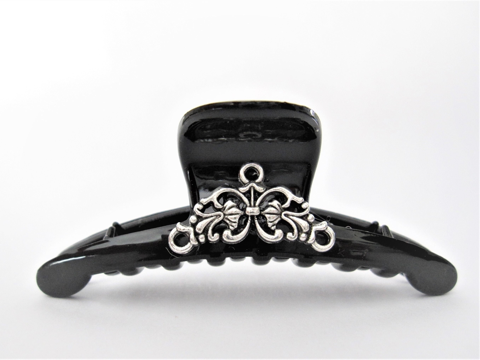 Black and silver metal design hair claw clip for fine, thin hair
