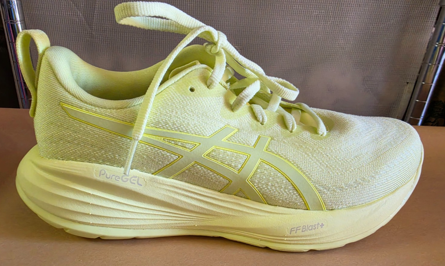 Asics Gel Cumulus 27 Lite-Show Huddle Yellow – Women’s Size 8