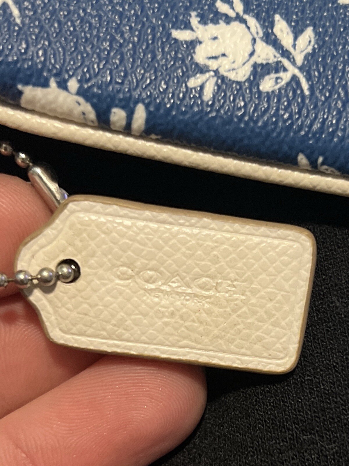 COACH Badlands Small Wristlet F53152 Blue and White Flower Floral NWT