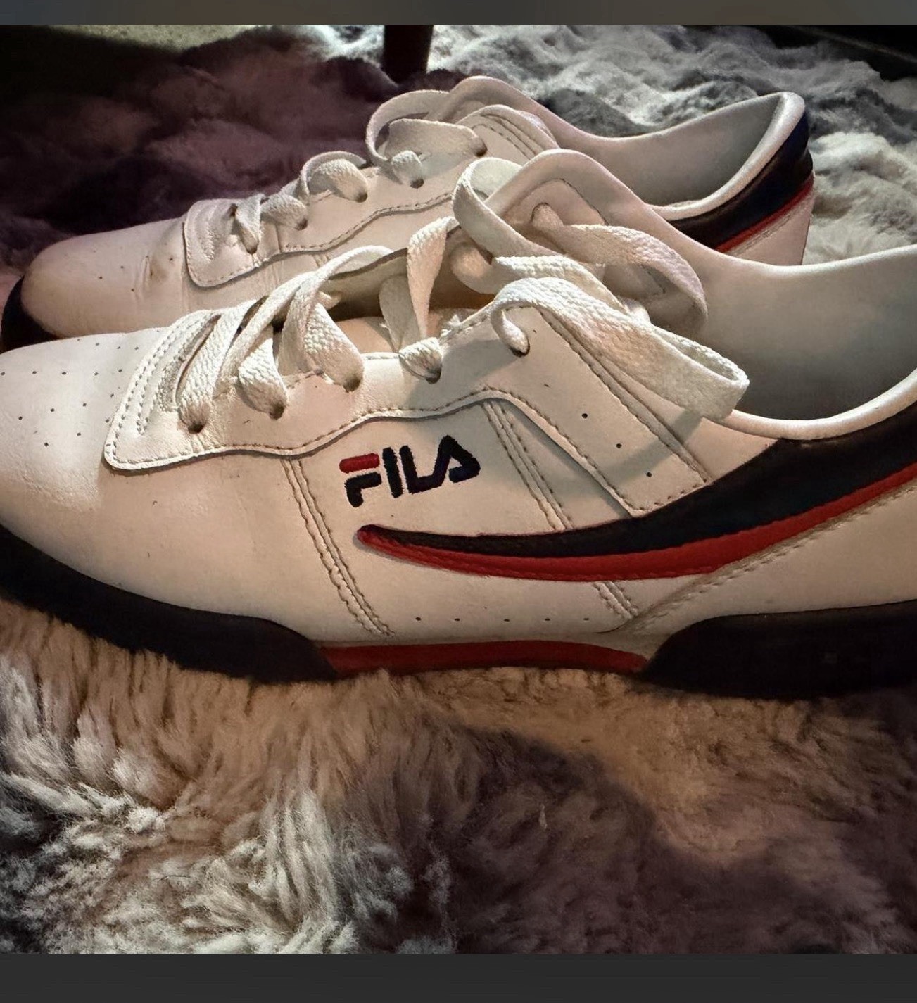 FILA Men’s Low Top Athletic Sneakers Lace-Up Solid White Black Red