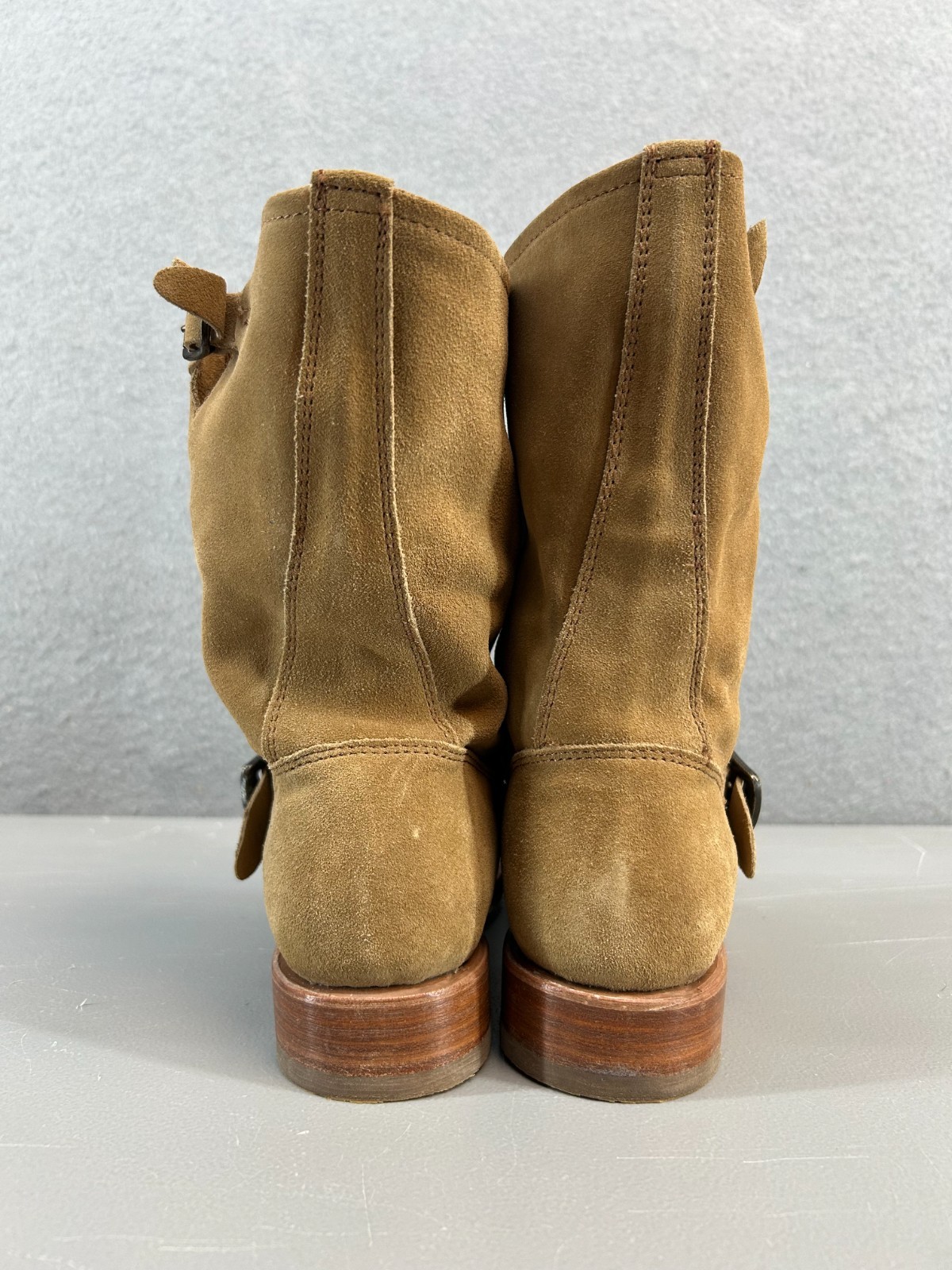 FRYE Veronica Short Suede Boots Women’s Size 7 Camel Tan Moto Engineer Buckle