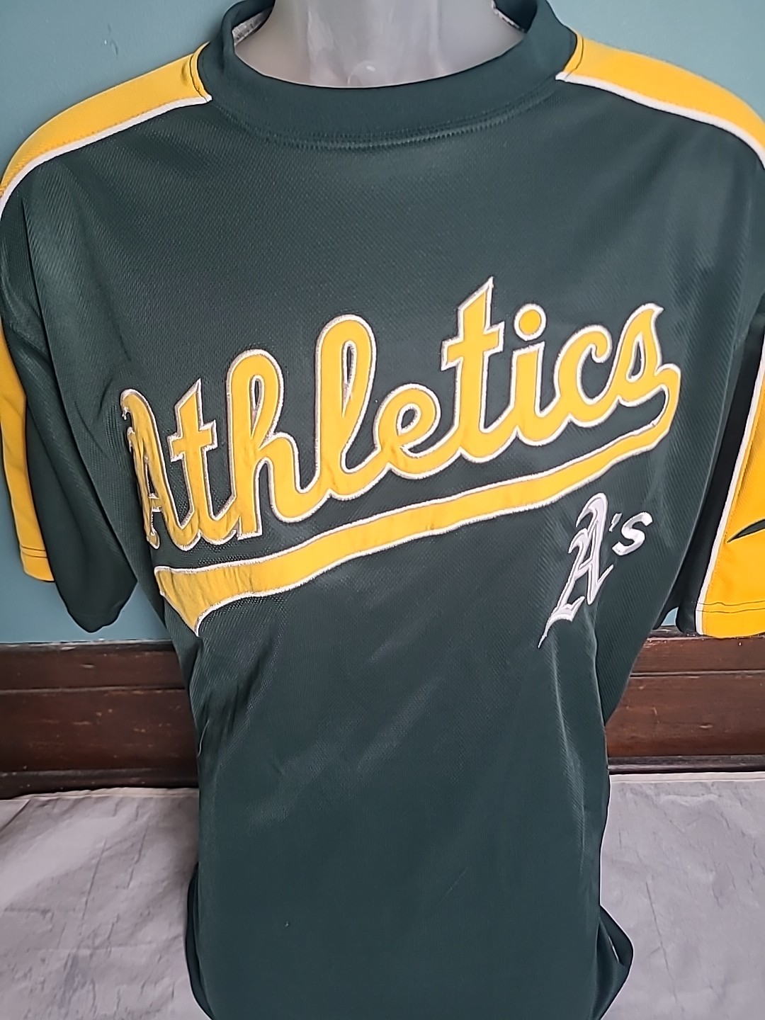 Oakland Athletics A’s Shirt Men’s Large L MLB Stitches NWT Embroidered Logo