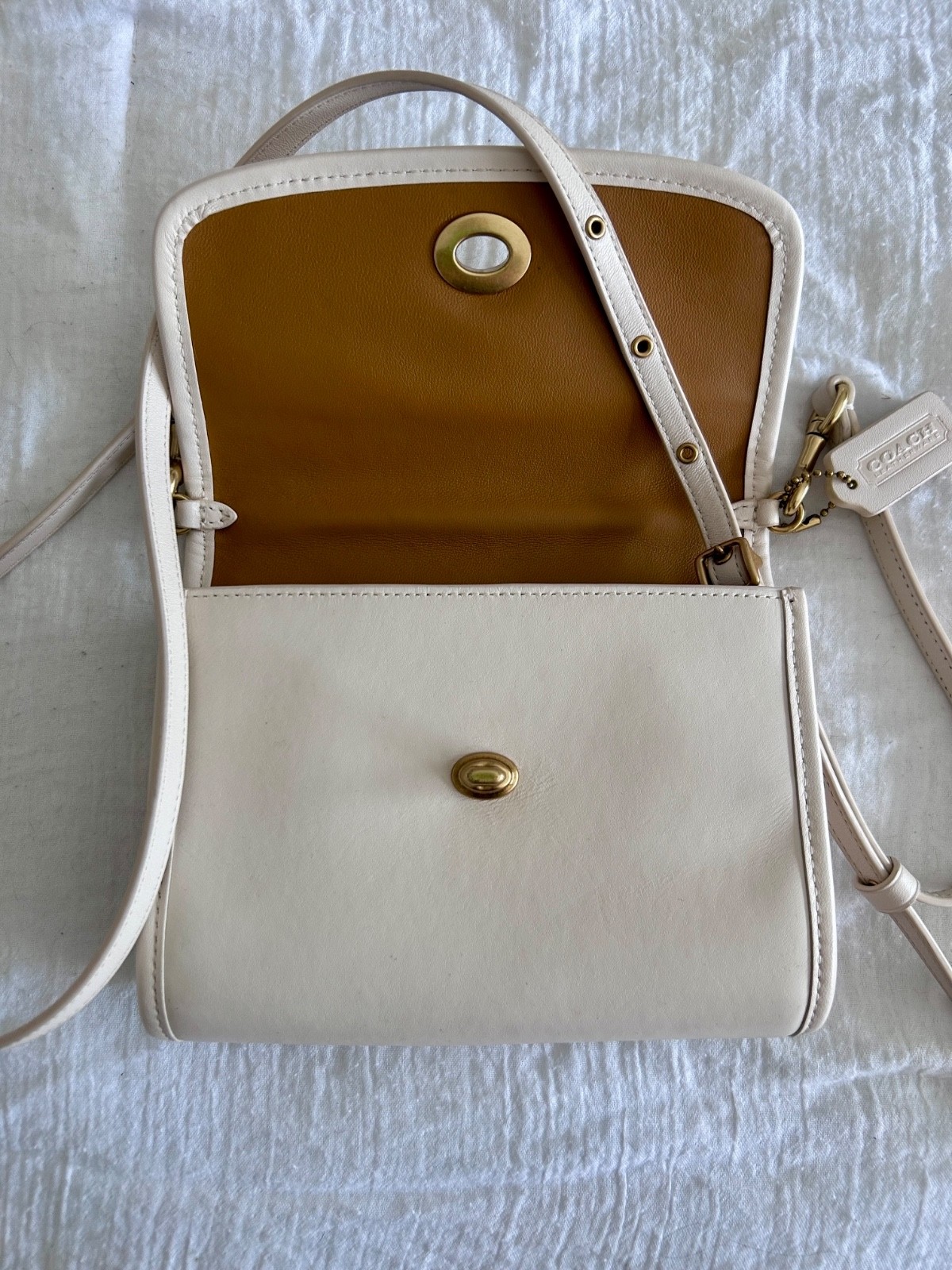 COACH Kip Crossbody Leather Handbag Top Handle Detachable Strap – Chalk – C3486