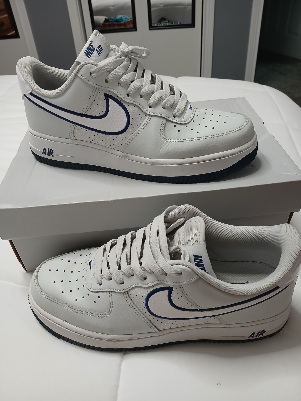 Size 9 Nike Air force 1 low Photon Dust/Midnight navy ..Nice Preowned