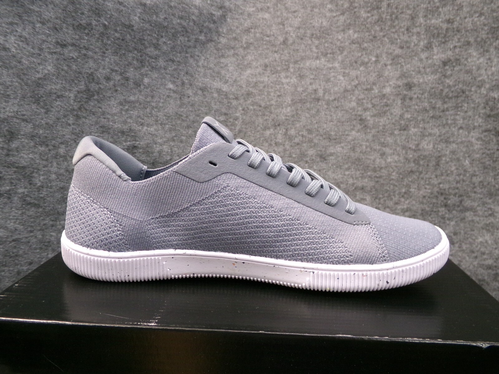 Flux Adapt Trainer Mens Concrete Grey Barefoot Athletic Knit Shoes Size 11 US