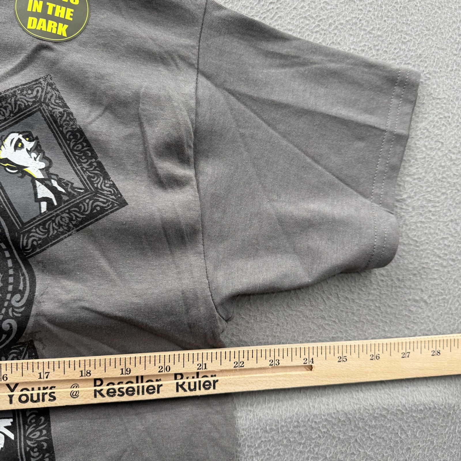 Disney Haunted Mansion Shirt Mens Large Gray Glow In The Dark Tee Halloween