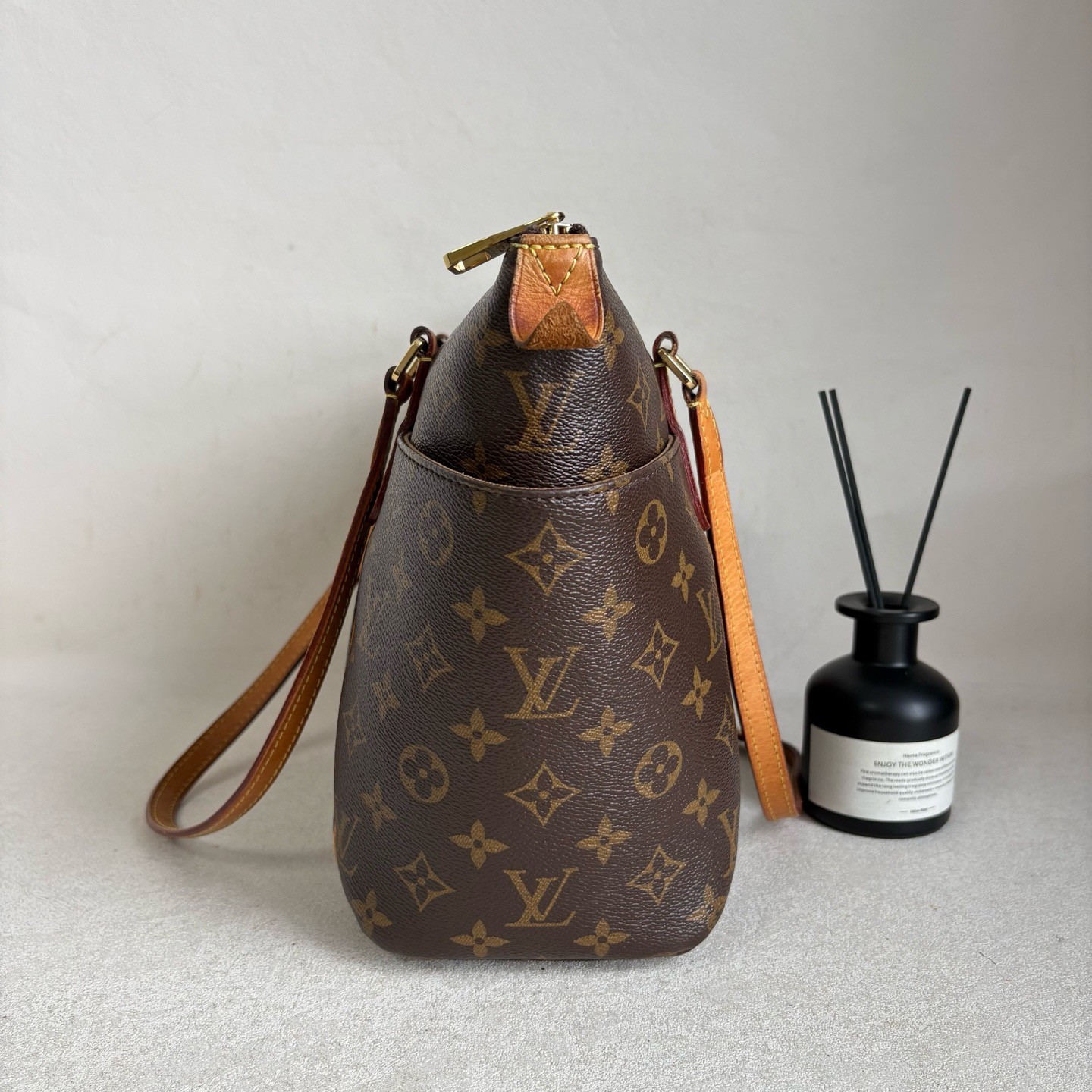 Louis Vuitton Monogram Totally PM Tote Shoulder Bag Zip Top M56688 Vachetta