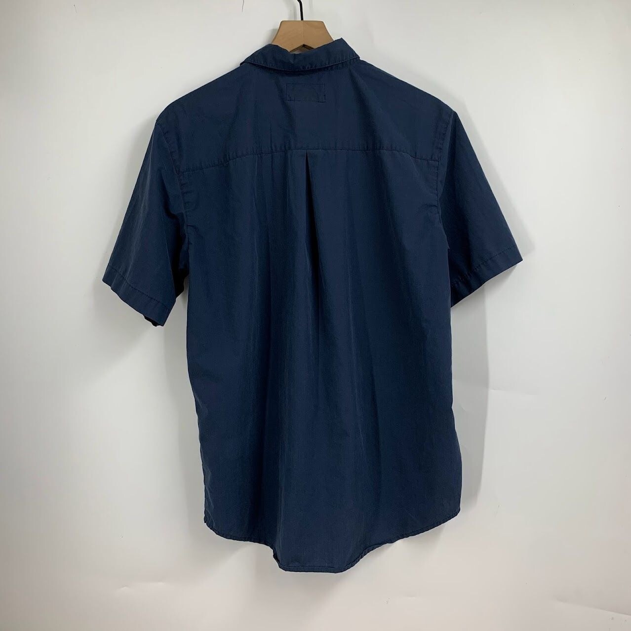 Split Men’s Button Up Cotton Blend Short Sleeve Shirt Size M