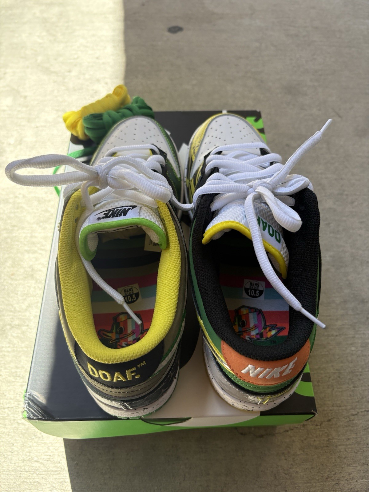 Nike Dunk PE Low What the Duck – University of Oregon Away – Size 10.5