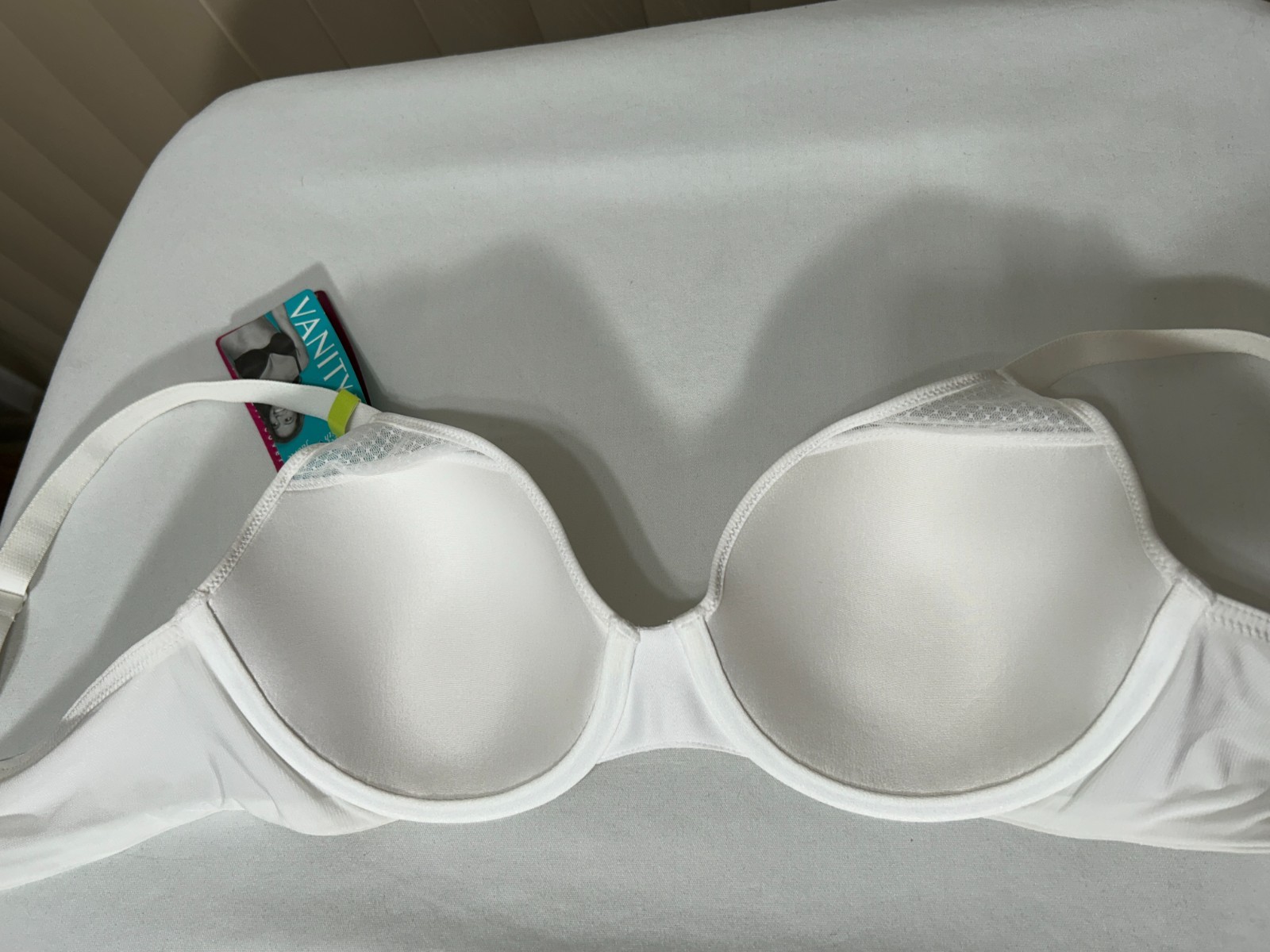 Vanity Fair T Shirt Bra 38B Underwire Cool Fabric No Poke Wire White 75355
