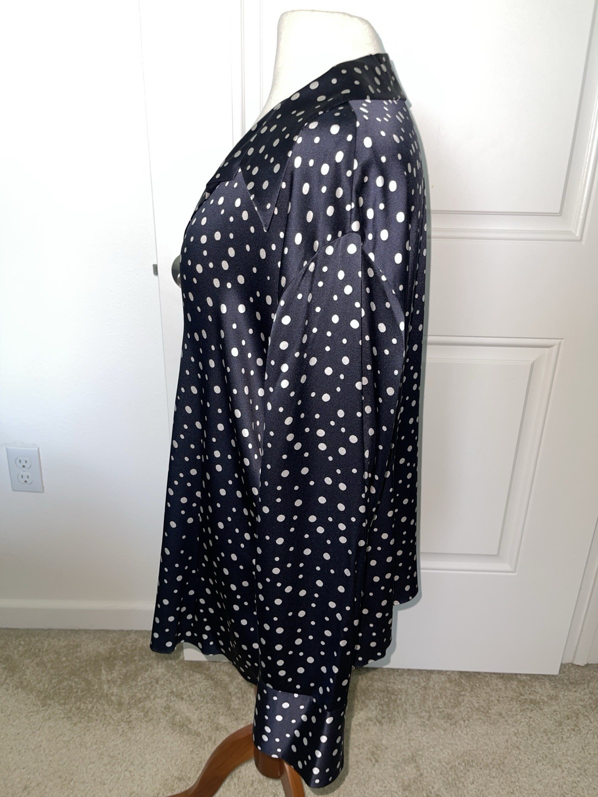 VINCE Camp Collar 100% Silk Deep Marine/Navy Blue Polka Dot Blouse 2X