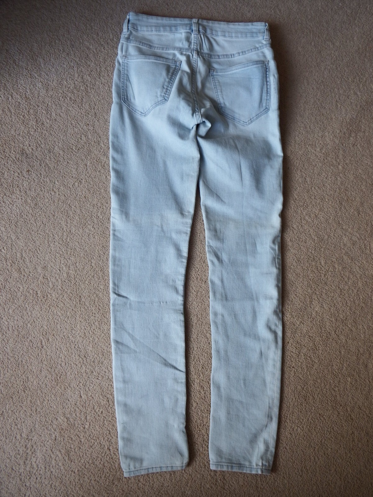 H&M Divided Light Blue Wash Denim Skinny Jegging Jeans Mid Rise Size 8 Stretchy