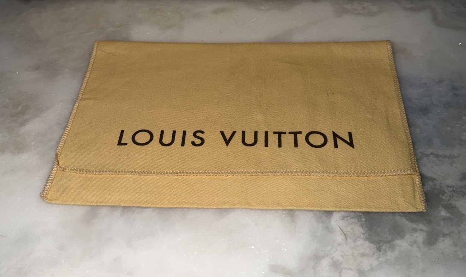 Authentic LOUIS VUITTON Envelope Style DUST BAG 10 X 6 Inches.