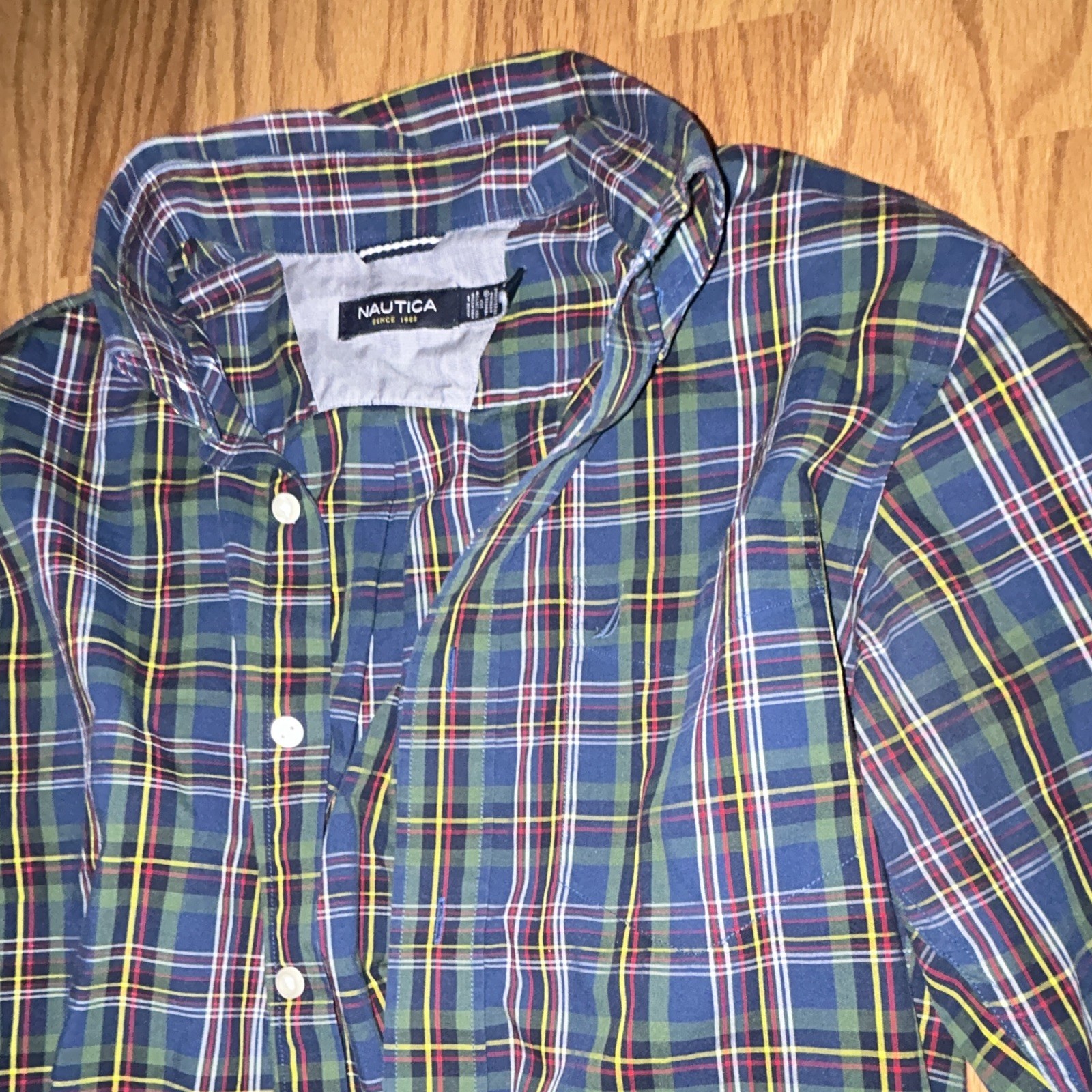 Nautica Men’s Cotton Woven Plaid Button-Down Long Sleeve Shirt Size S