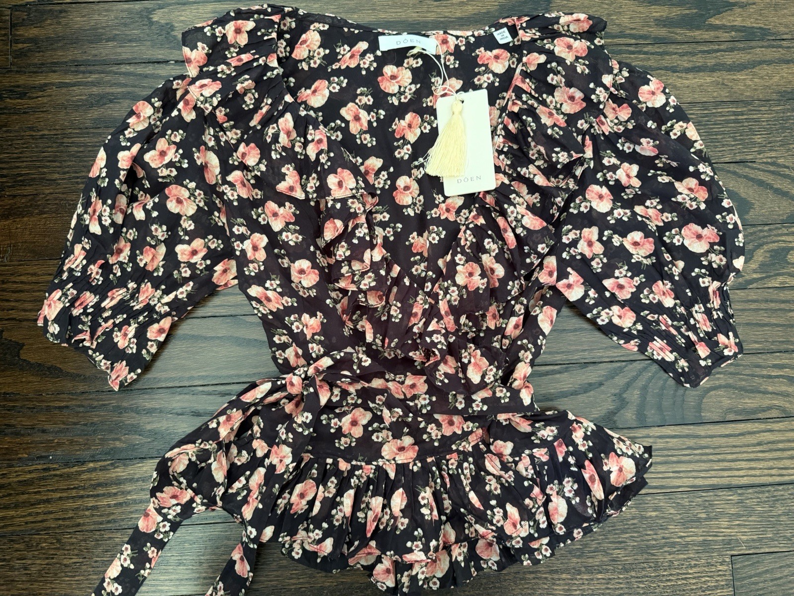 NWT Doen Viola Top in Black Poppy XS