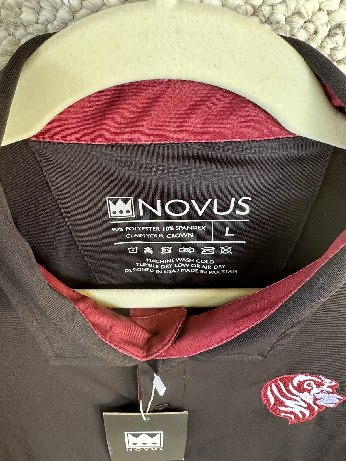 Novus Shirt Mens Large NWT Black Polo shirt with Red Lion Mens Large