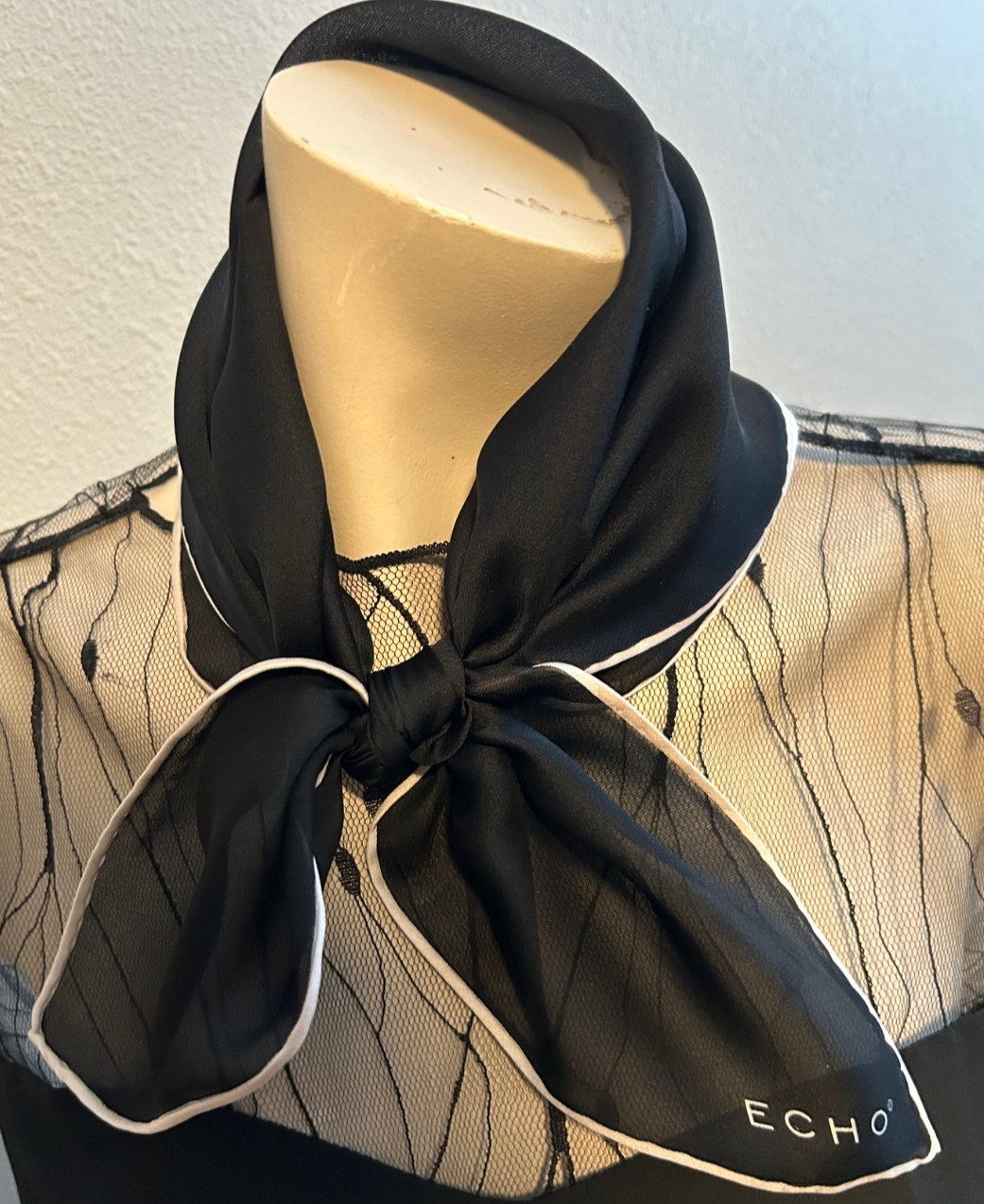 Echo – NEW 21 x 21 In. Small Sq. Black Solid Color 100% Silk Scarf- SS 1043