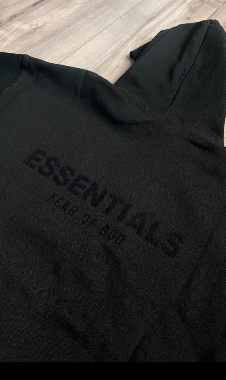Essentials Fear of God Black Pullover Hoodie Logo Men’s Size M Long Sleeve
