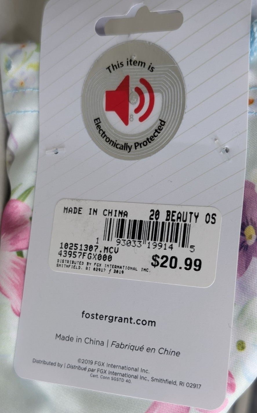 Foster Grant Sunglasses Womens Clear Cateye with Pouch 100% UVA UVB Blemished