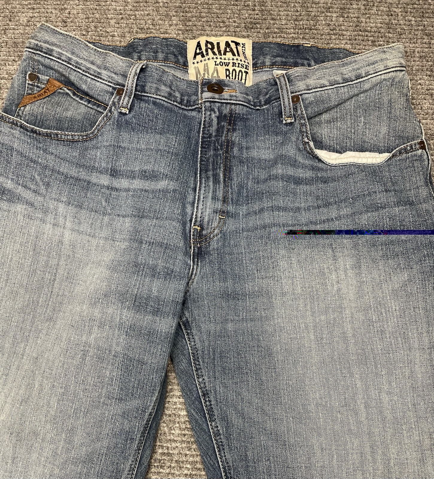 Ariat M4 Low Rise Boot Cut Jeans Mens 38×34(33.5) Blue Light Wash Relaxed Denim