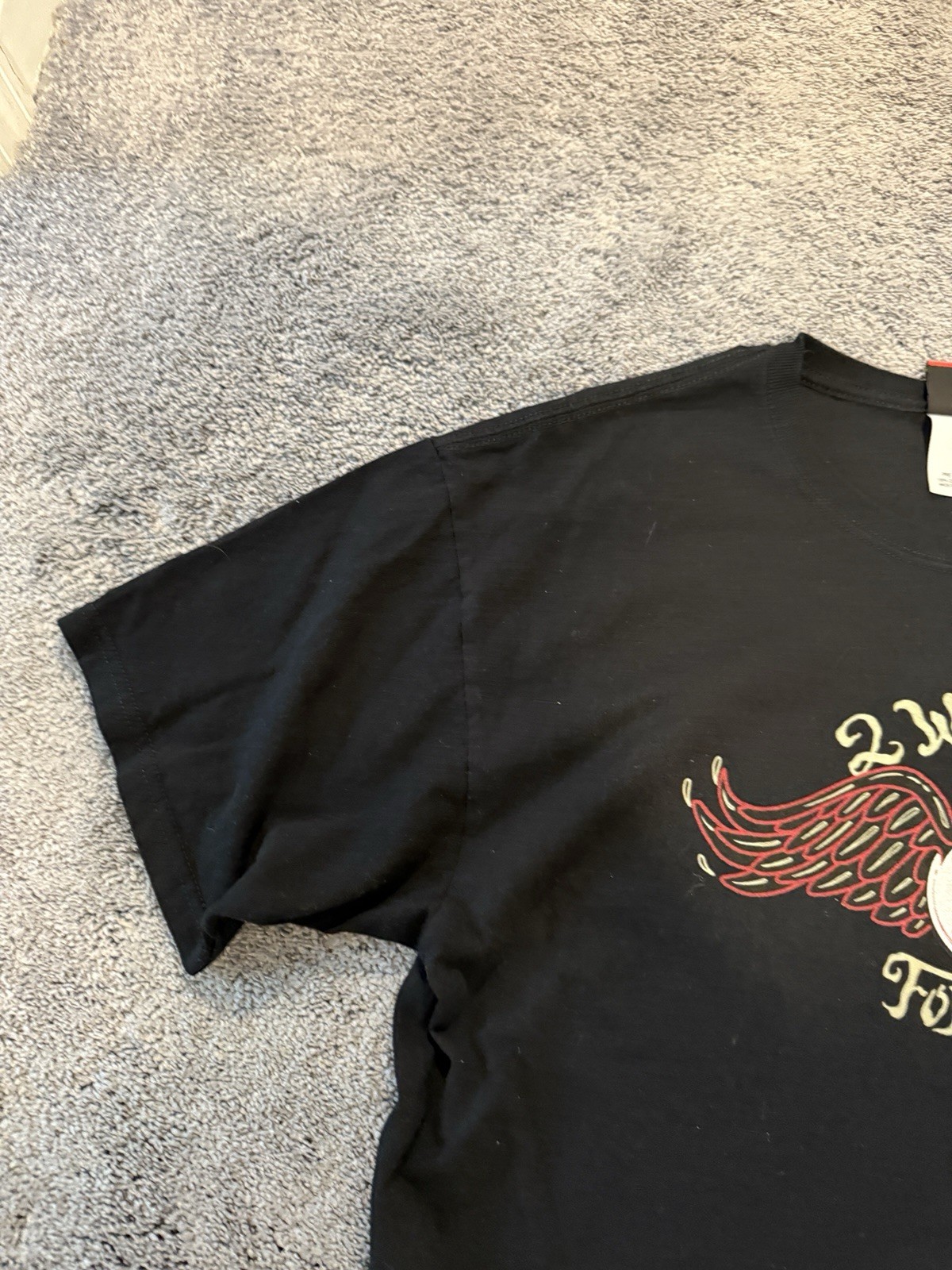 Hot Leathe Legendary Eye Roses Graphic T-Shirt Black XL Vintage Style Streetwea.