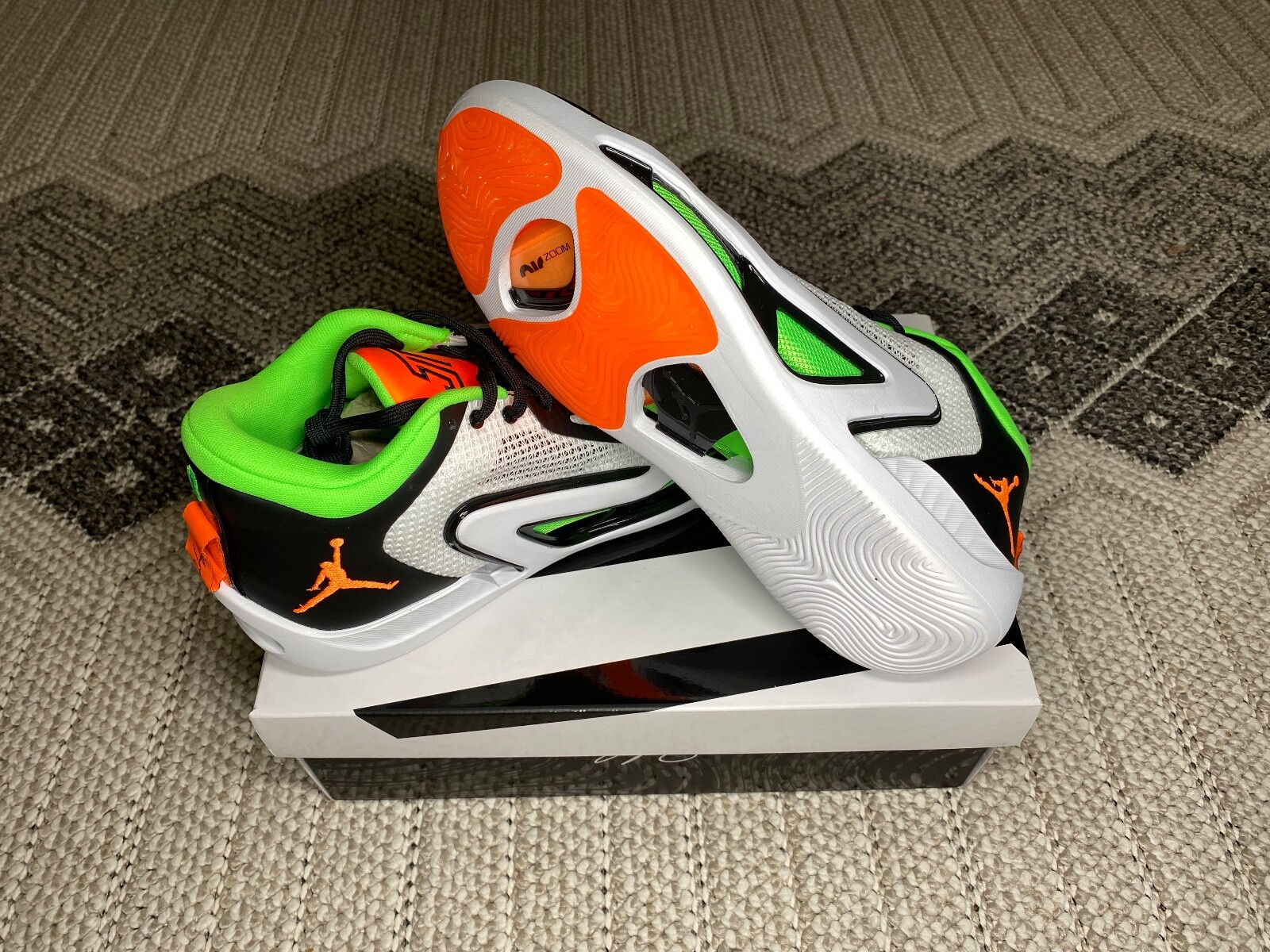 Jordan Jayson Tatum 1 ‘Home Team’ | DZ3324-108 | Multiple Sizes