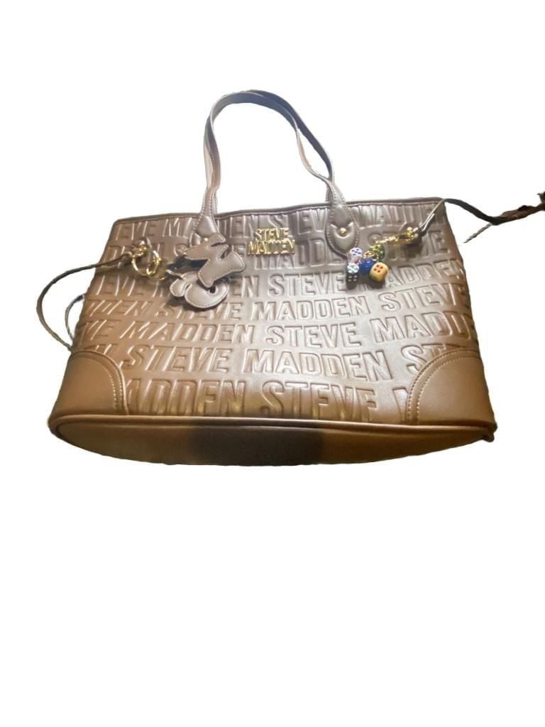 Steve Madden Embossed Logo Tote Bag in Nutshell Brown