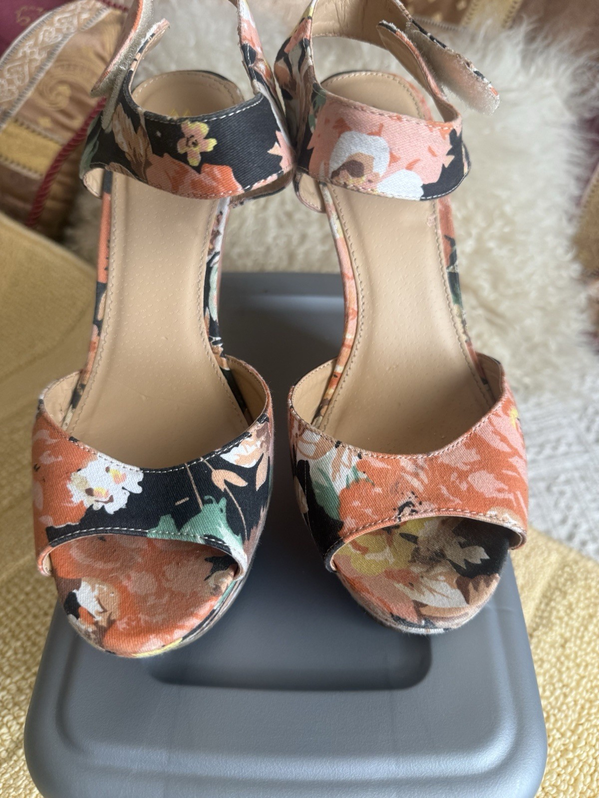 Shoe Dazzle Floral Open-ToeAnkle Strap Heels in Coral and Black