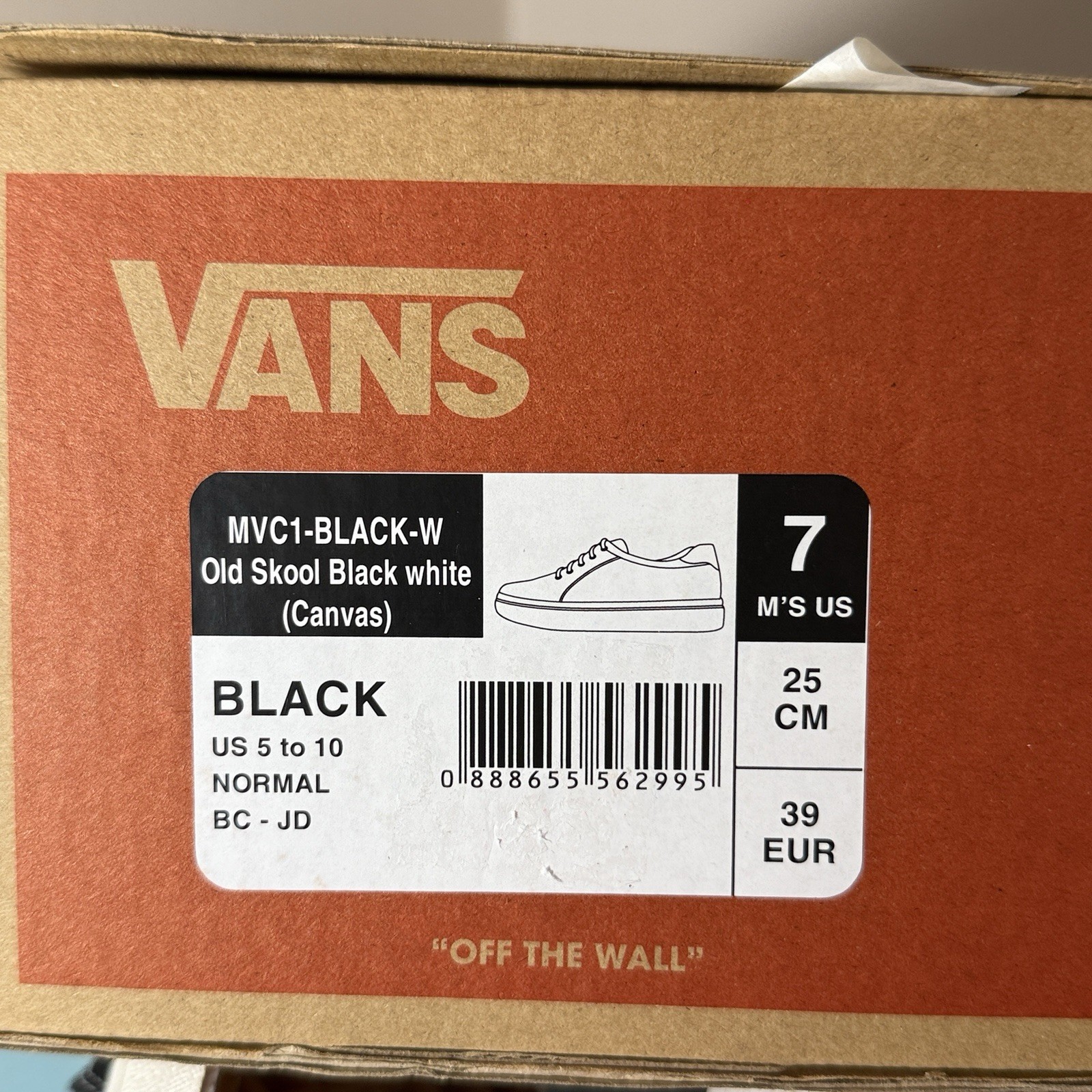NEW VANS Old Skool BIack/White Canvas Sneakers Size 7 EU 39