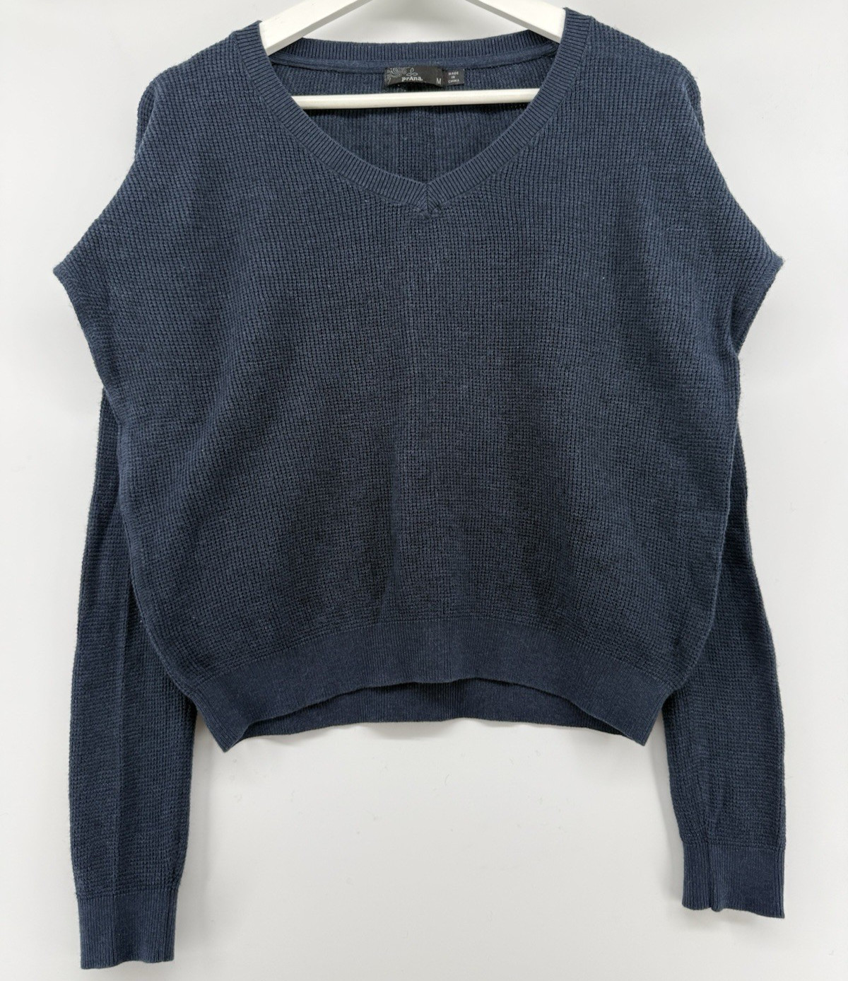 Prana Womens Medium Blue Waffle Knit Cropped V Neck Sweater Shirt