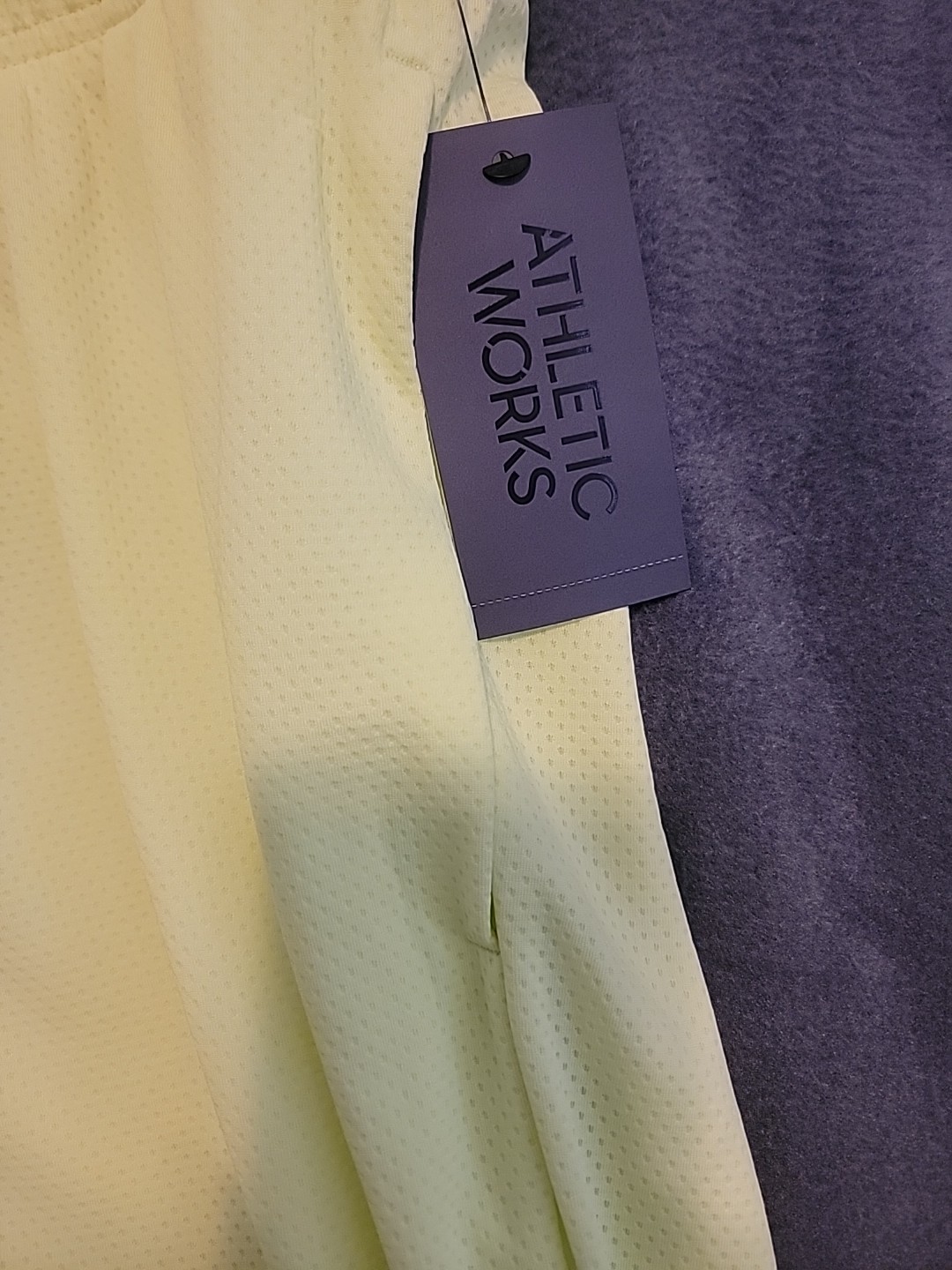 Athletic Works Men’s Mesh Neon Yellow Shorts Pockets Elastic/Drawstring Waist 3X
