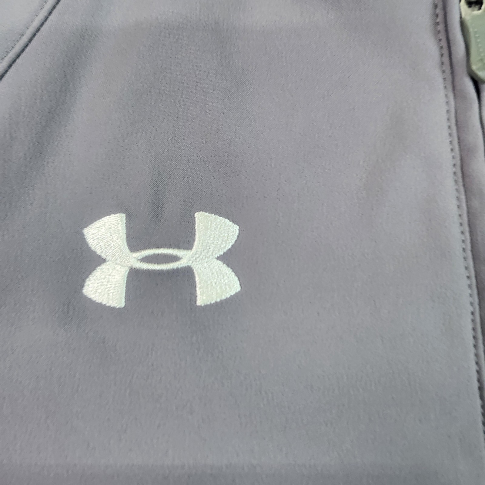 Under Armour HeatGear Shirt Mens Medium Gray Short Sleeve 1/4 Zip Athletic Top