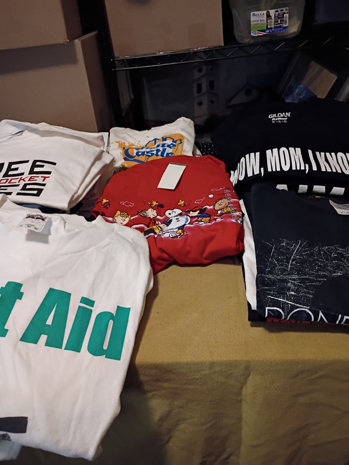 Lot of t shirts 24 pcs Various Sizes