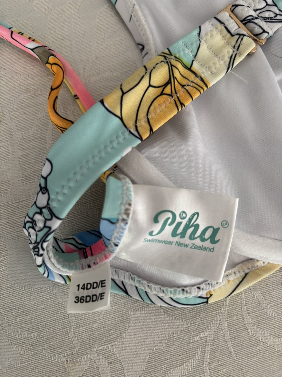 Piha Underwired Floral Blue White Yellow Pink 14 36 DD/E Bikini Top