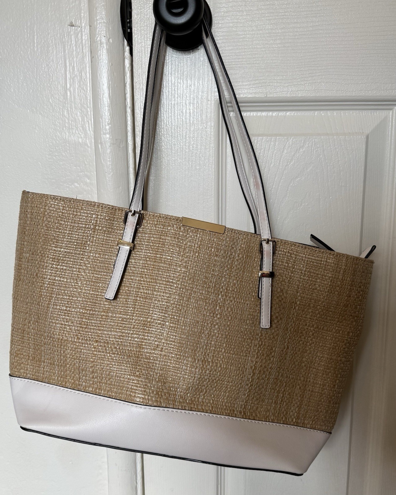 Kelly & Katie Natural White Tote Bag Zipper Bottom Studs Shoulder Strap