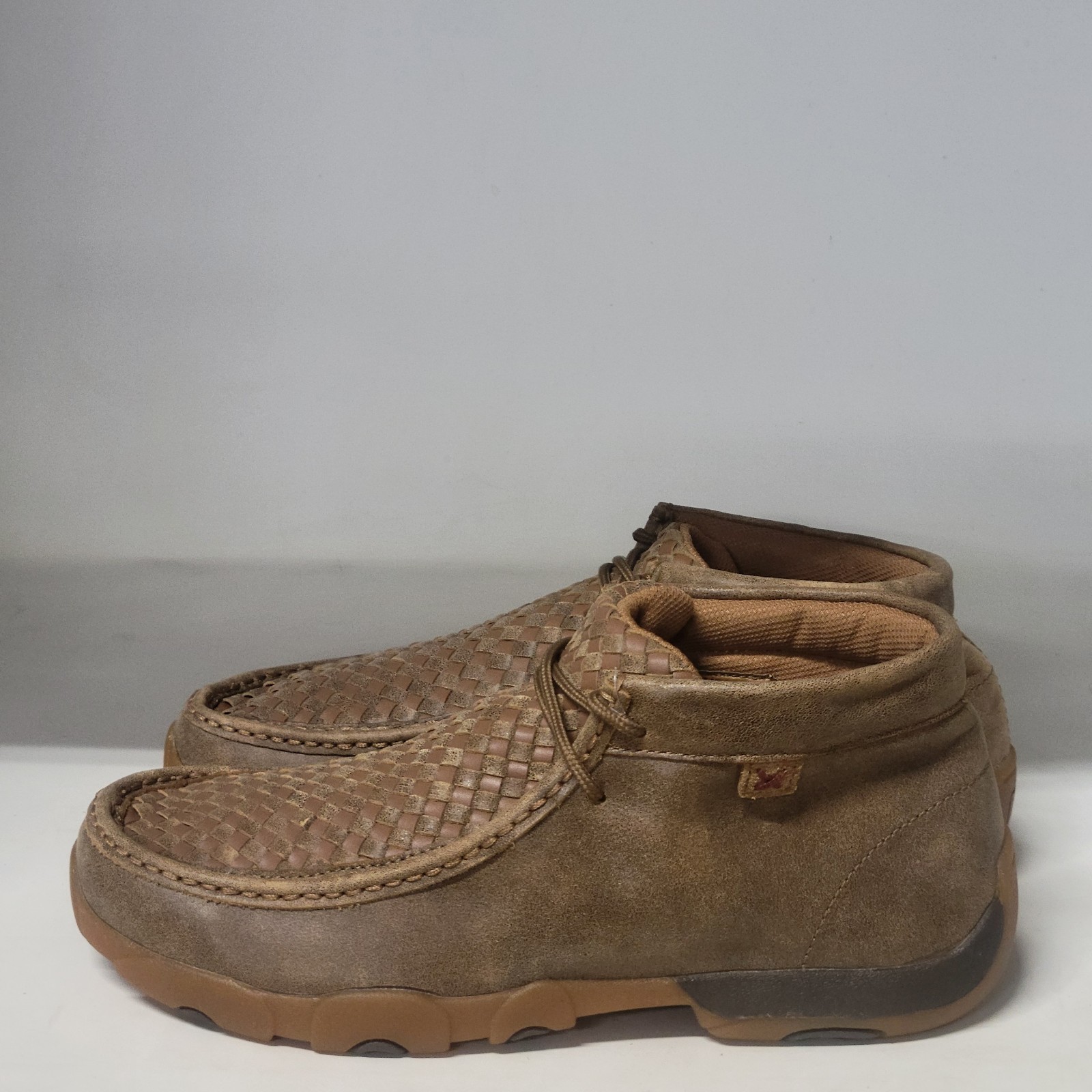 Twisted X Mens Chukka Driving Moc Bomber (LEFT BOOT 9M / RIGHT BOOT 9W)