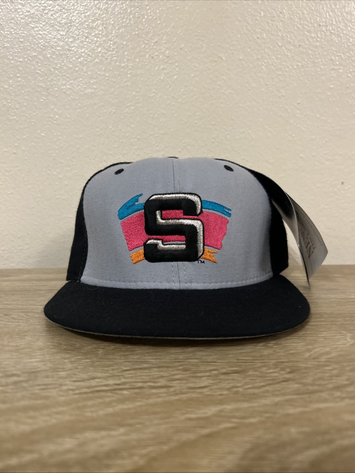 Rare Vintage 90’s San Antonio Spurs New Era Official NBA Hat Sz 6 3/4 NWT USA