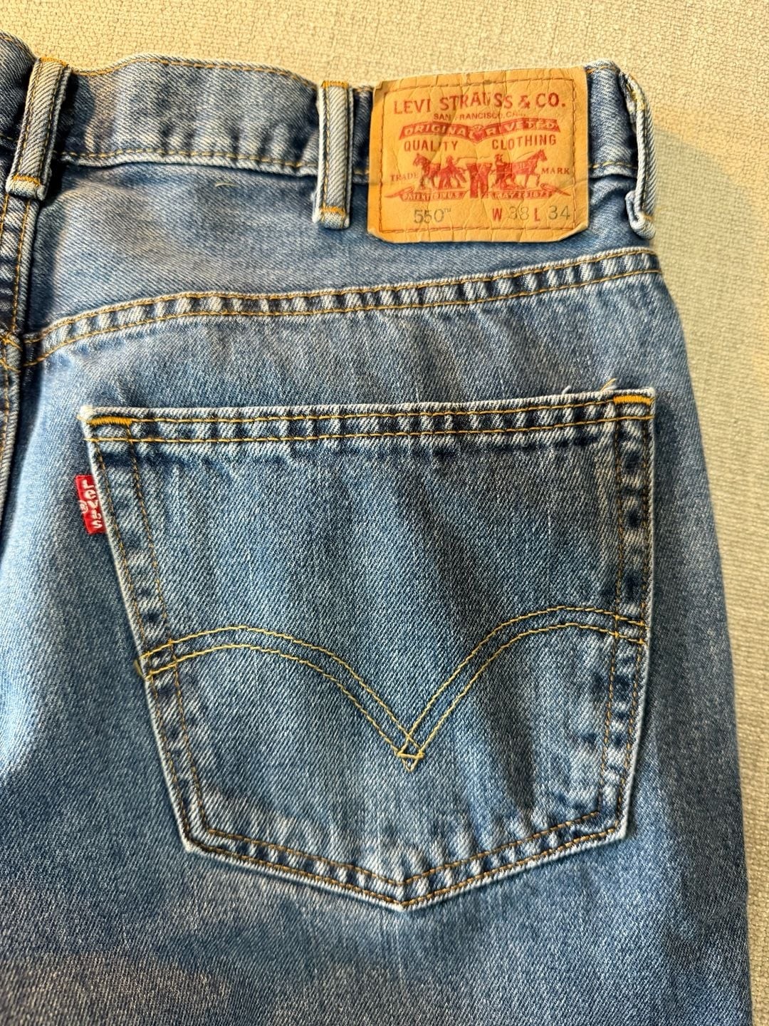 Levi’s 550 Relaxed Fit Jeans Blue Medium Wash 38×34