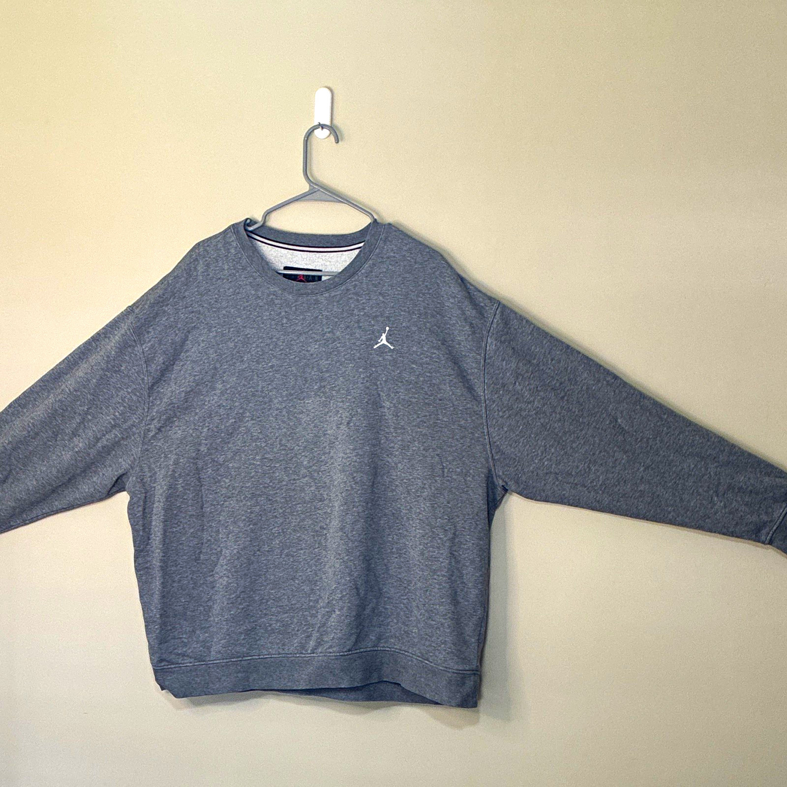 Jordan Men’s 2XL Gray Fleece Crewneck Pullover Sweatshirt Logo Pockets
